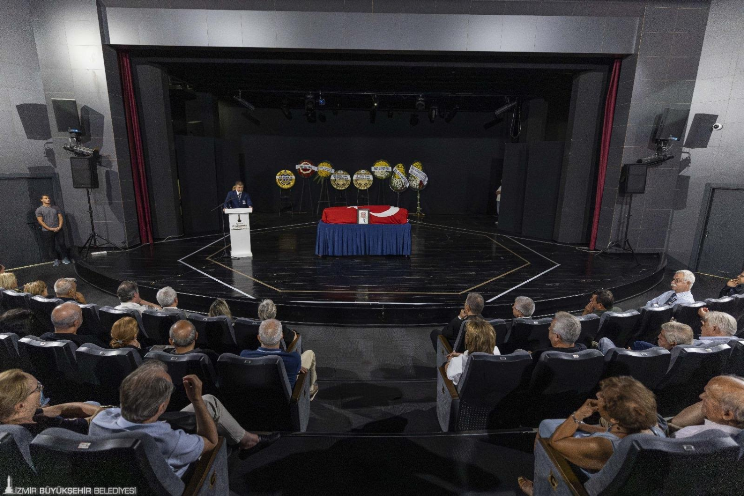 Prof. Dr. Emin Alıcı son yolculuğuna uğurlandı